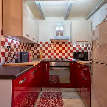 La Casa Di Zaira Apartment